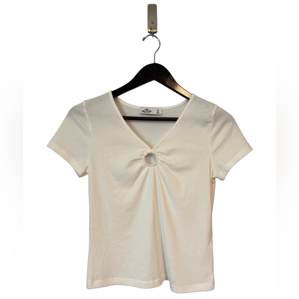 Hollister White Ribbed Circle Cutout Tee